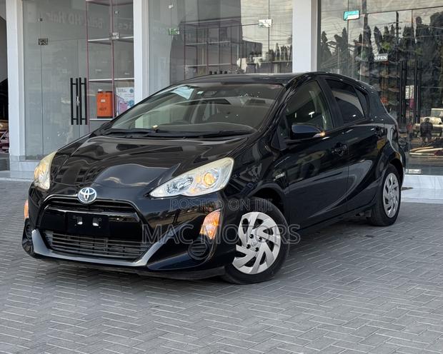 Toyota Aqua 2015 Black