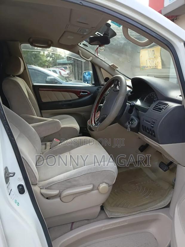 Toyota Alphard 2005 White
