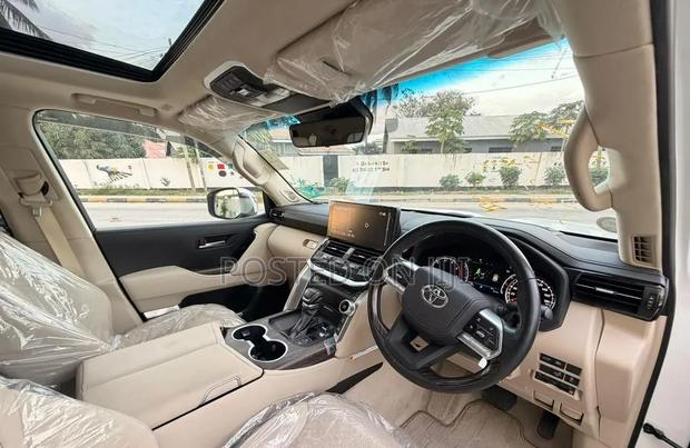 New Toyota Land Cruiser 2024 White