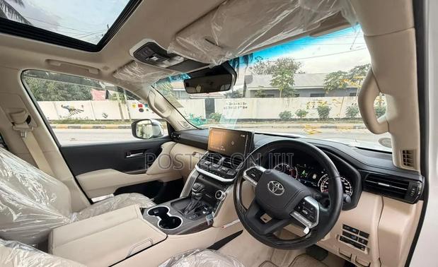 New Toyota Land Cruiser 2024 White