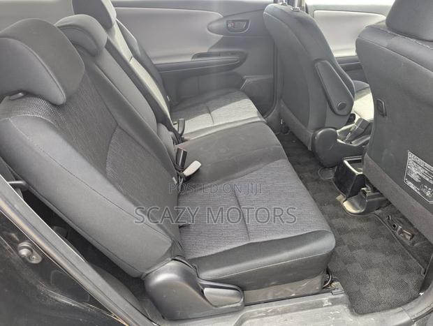 Toyota Wish 2011 Black