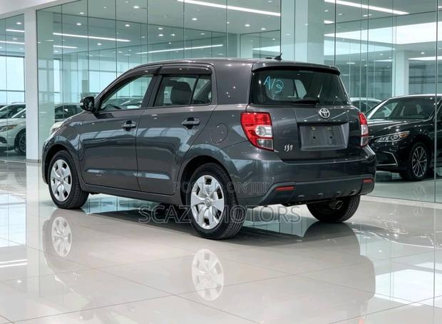 Toyota IST 2009 Gray