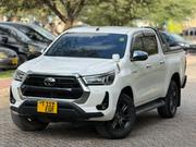 Toyota Hilux 2022 White for sale