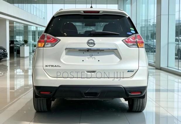 Nissan X-Trail 2013 White