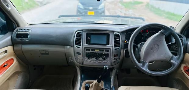 Toyota Land Cruiser 100 4.2 2006 Gray