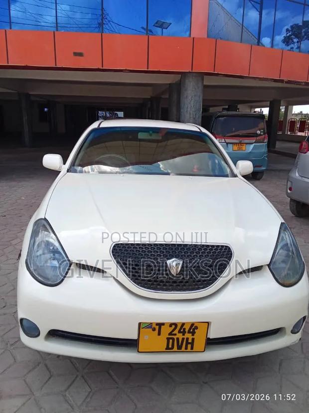 Toyota Verossa 2001 White