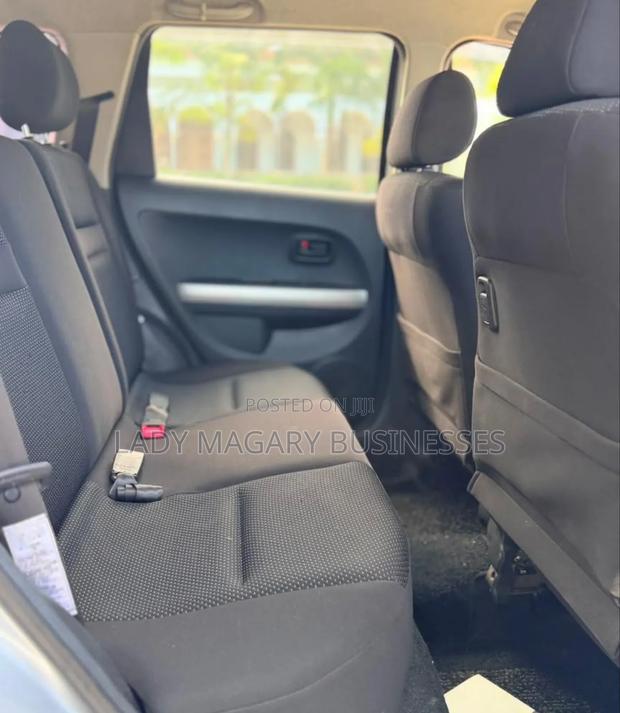 Toyota IST 2004 Silver