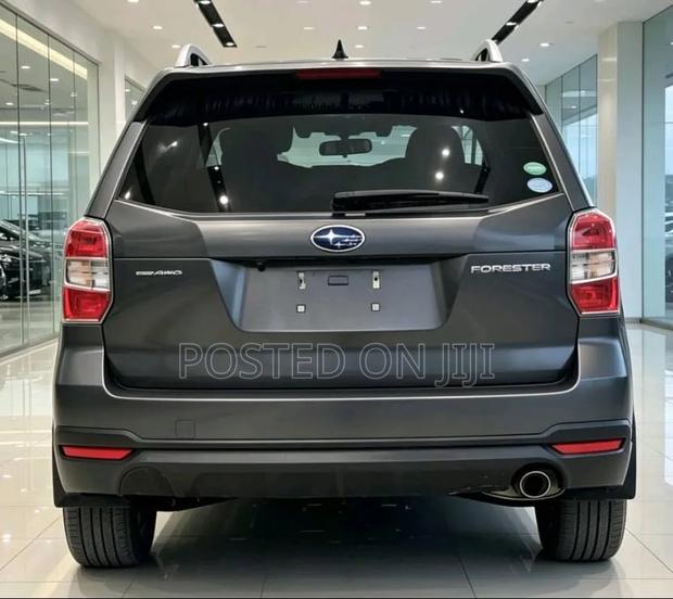 Subaru Forester 2017 Gray