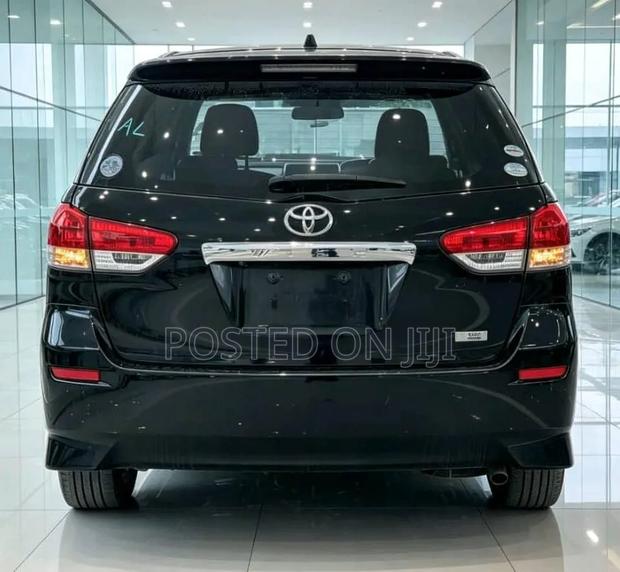 Toyota Wish 2011 Black