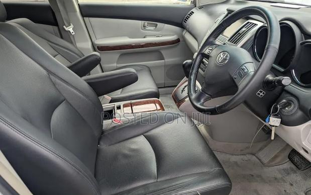 Toyota Harrier 2008 White