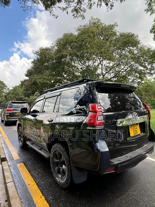 Toyota Land Cruiser Prado 2.7 i 2013 Black