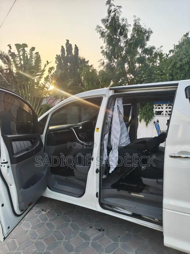 Toyota Alphard 2006 White