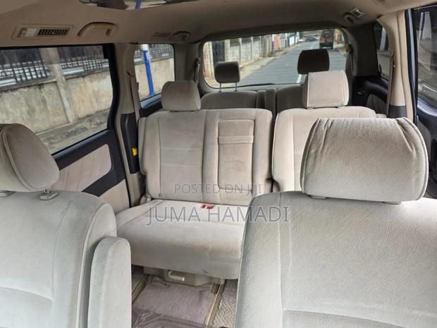 Toyota Alphard 2007 Silver