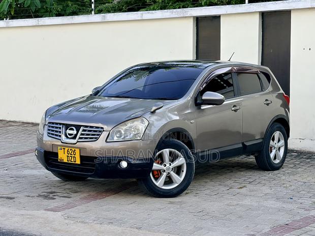 Nissan Dualis 2010 Beige