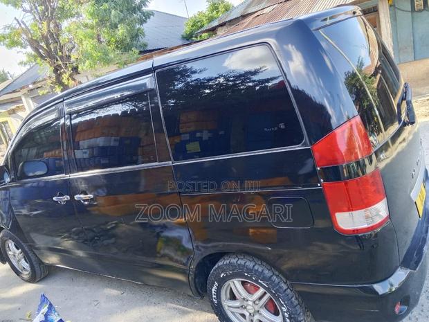 Toyota Noah 2003 Black