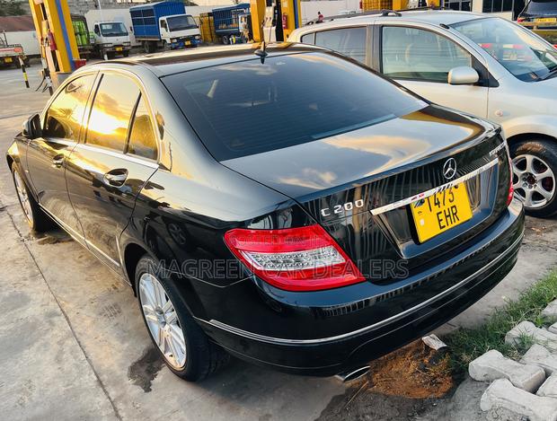 Mercedes-Benz C-Class 2009 Black