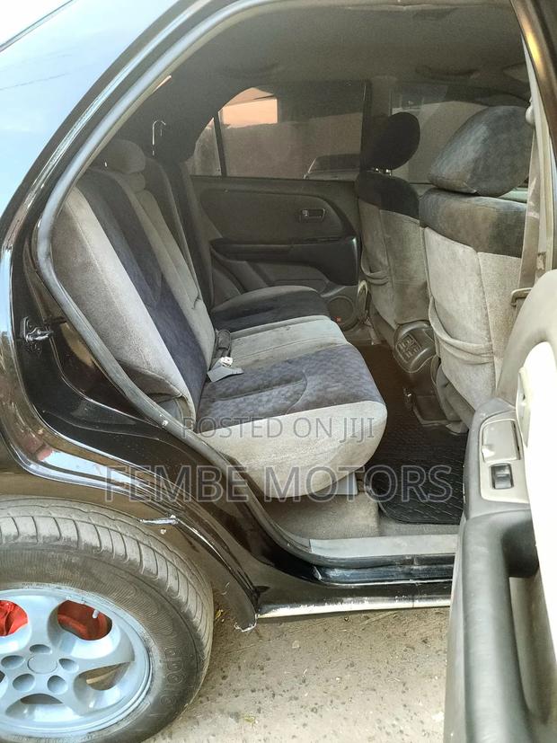 Toyota Harrier 2000 Black