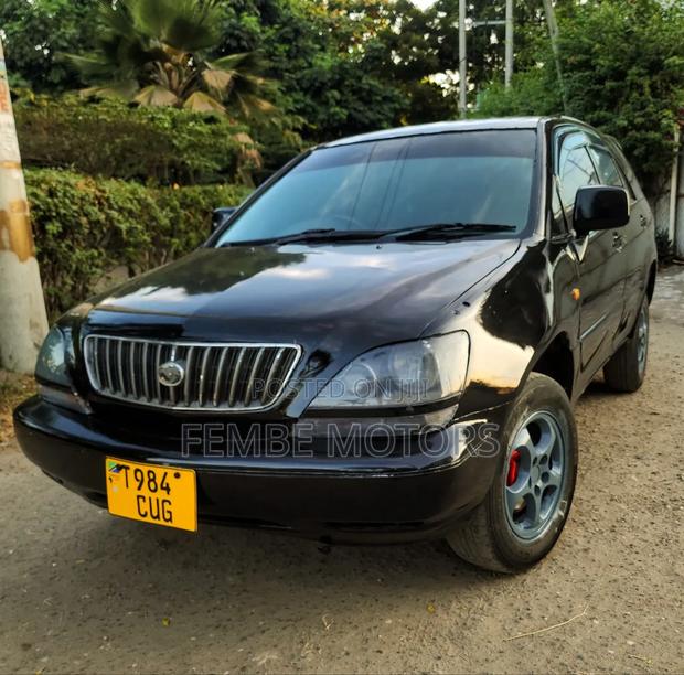 Toyota Harrier 2000 Black