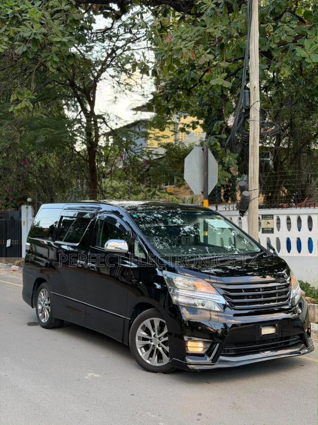 Toyota Alphard 2.4 Petrol AWD 2011 Black