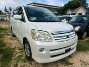Toyota Noah 2006 White for sale