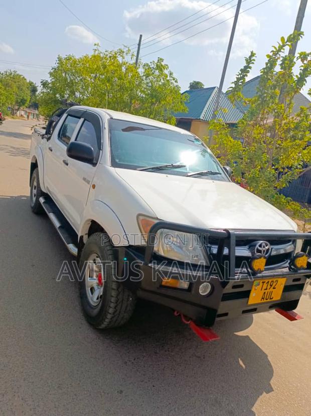 Toyota Hilux 3.0 D-4D Double Cab 2008 White