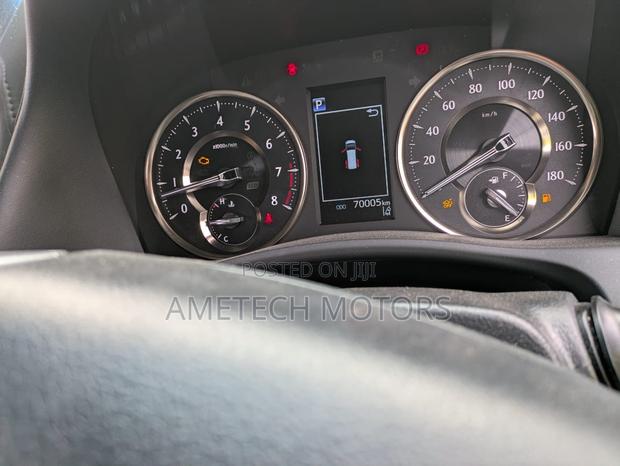 Toyota Alphard 2021 Black