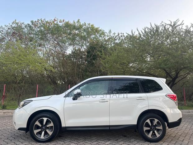 Subaru Forester 2.0XT Premium AWD 2017 White