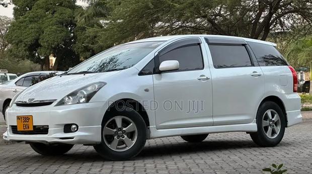 Toyota Wish 2005 White