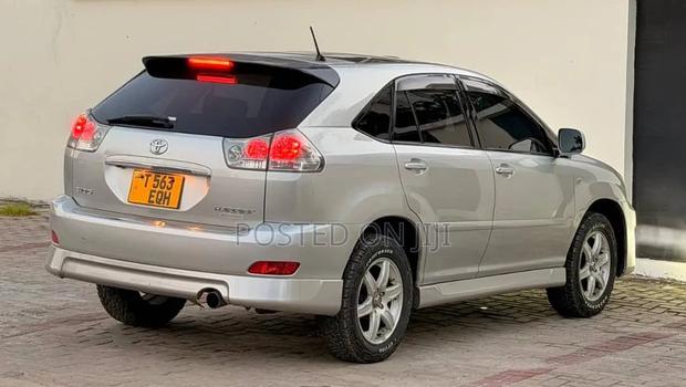 Toyota Harrier 2005 Silver