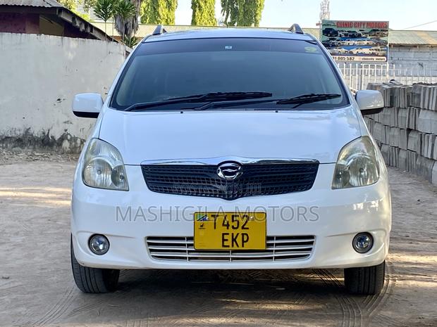 Toyota Corolla Spacio 2005 Pearl