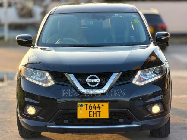 Nissan X-Trail 2015 Black
