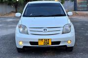Toyota IST 2004 White for sale