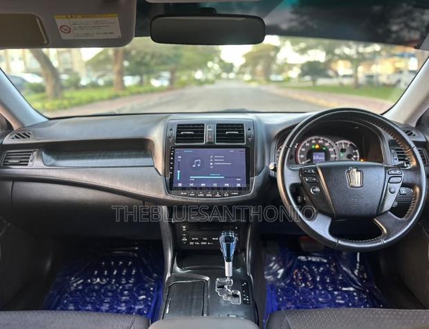 Toyota Crown 2009 Black