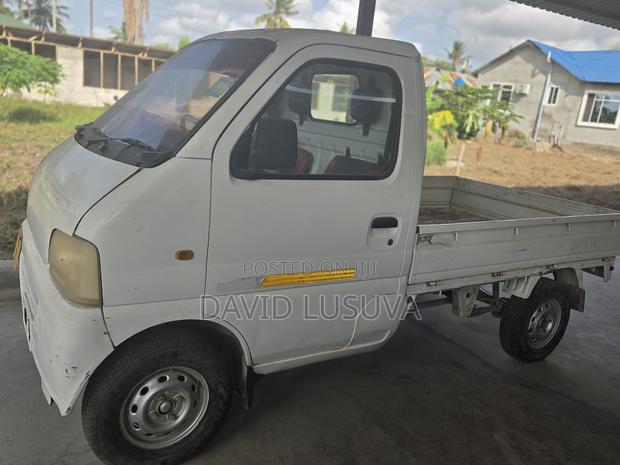 Suzuki CARRY TRUCK 2014 White
