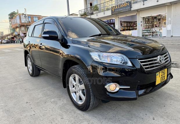 Toyota Vanguard 2008 Black