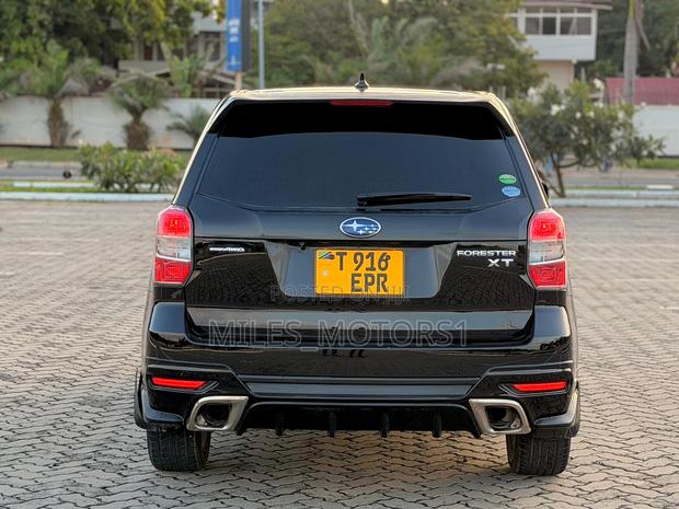 Subaru Forester 2015 Black