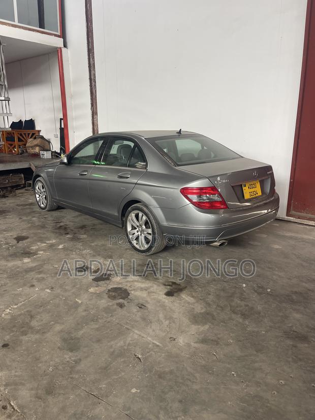 Mercedes-Benz C-Class C 200 Kompressor (W204) 2007 Gray