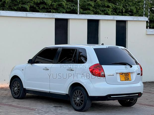 Mazda Verisa 2008 White