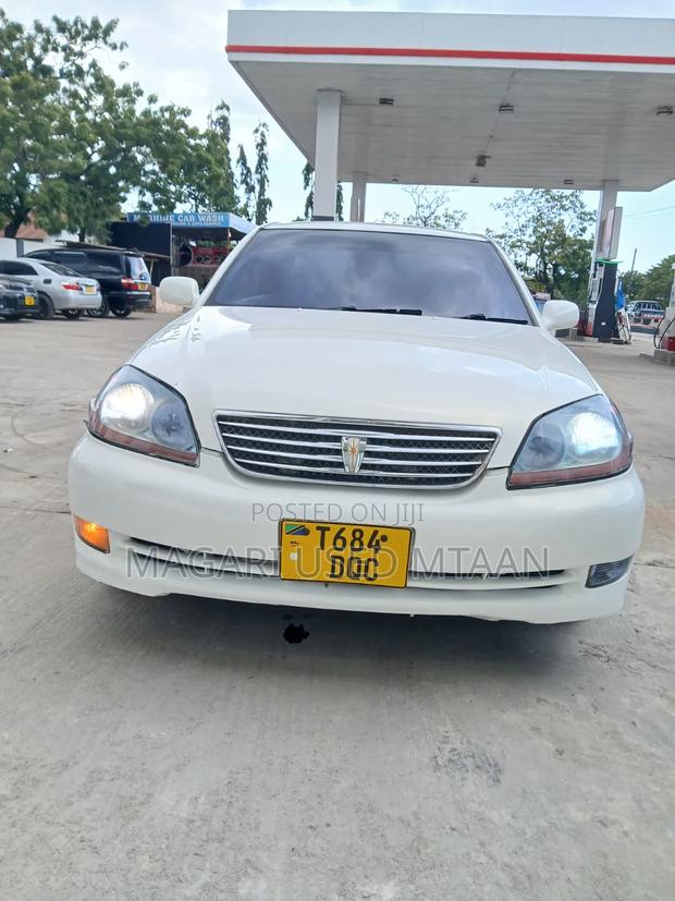Toyota Mark II 2004 Pearl