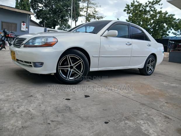 Toyota Mark II 2004 Pearl