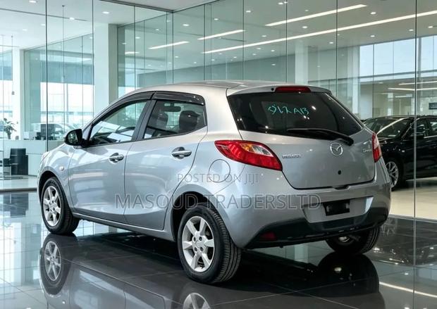 Mazda Demio 2009 Silver