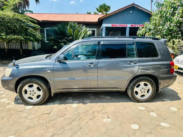 Toyota Kluger 2006 Gray