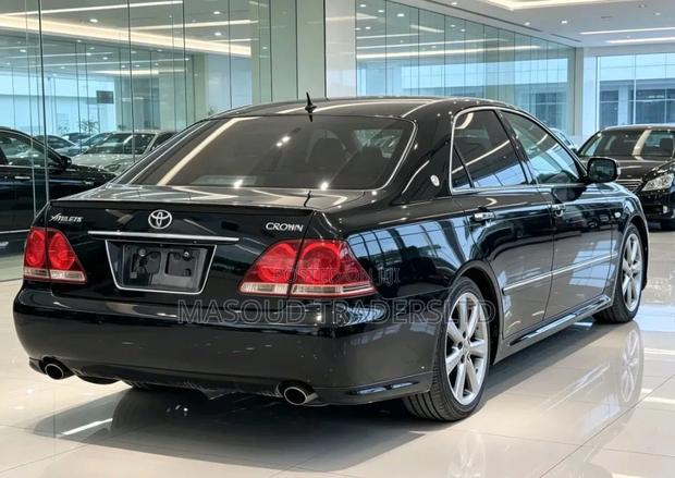 Toyota Crown 2007 Black