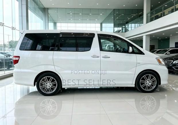 Toyota Alphard 2004 White