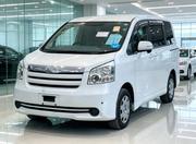 Toyota Noah 2010 Off white for sale