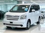 Toyota Noah 2010 Off white for sale