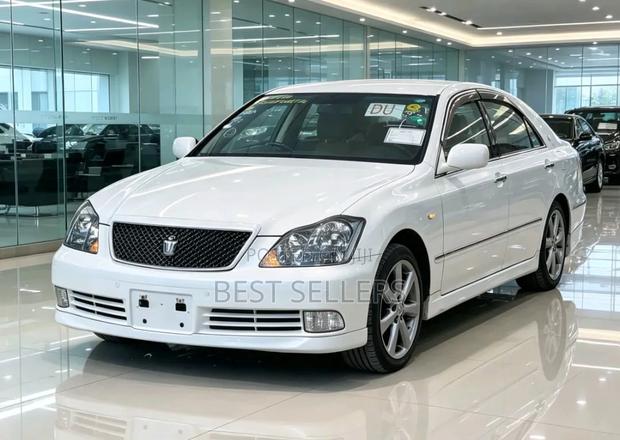 Toyota Crown 2006 Off white