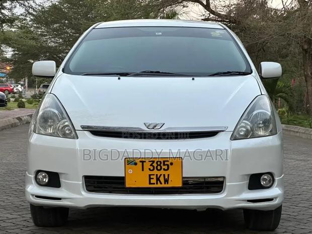 Toyota Wish 2005