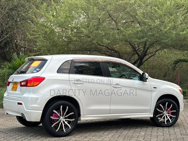 Mitsubishi RVR 2.0 2011 White