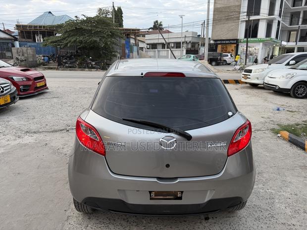 Mazda Demio 2011 Gray